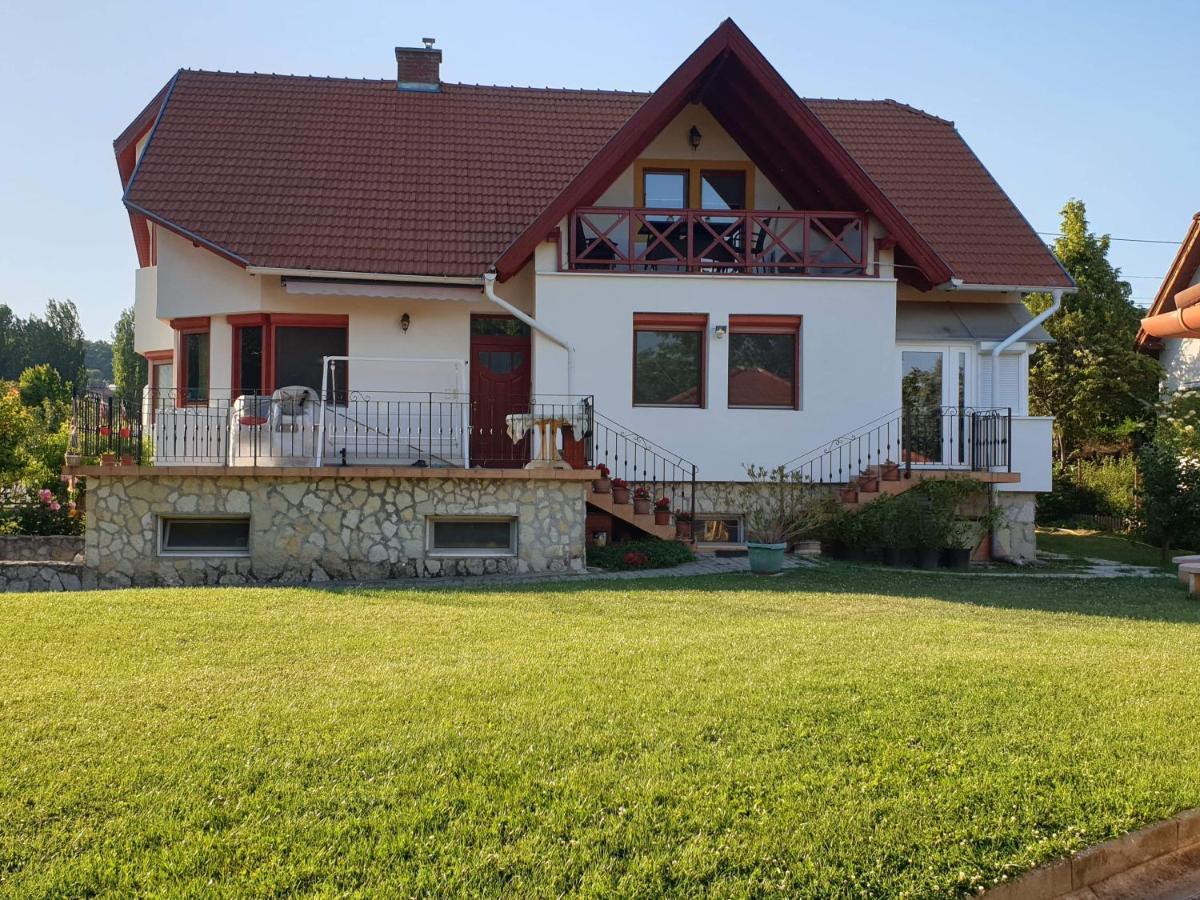 Rege apartman 2 Alsoors Bagian luar foto