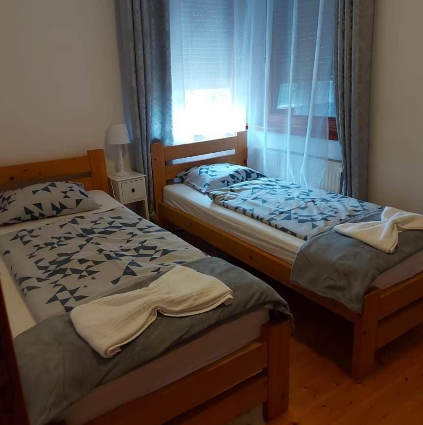 Rege apartman 2 Alsoors Bagian luar foto